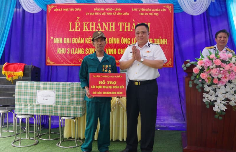 Viện Kỹ thuật Hải quân bàn giao nhà đại đoàn kết tại Phú Thọ