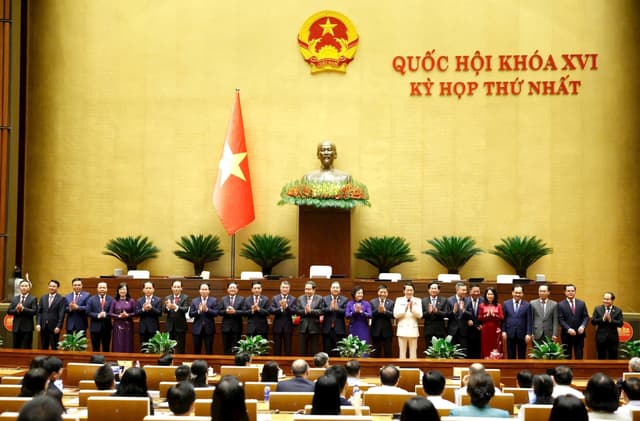 Quốc hội phê chuẩn 6 Phó Thủ tướng