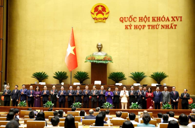 Quốc hội phê chuẩn 6 Phó Thủ tướng