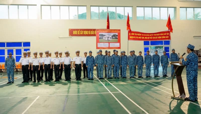 Lữ đoàn 189 tham gia xóa nhà tạm, nhà dột nát