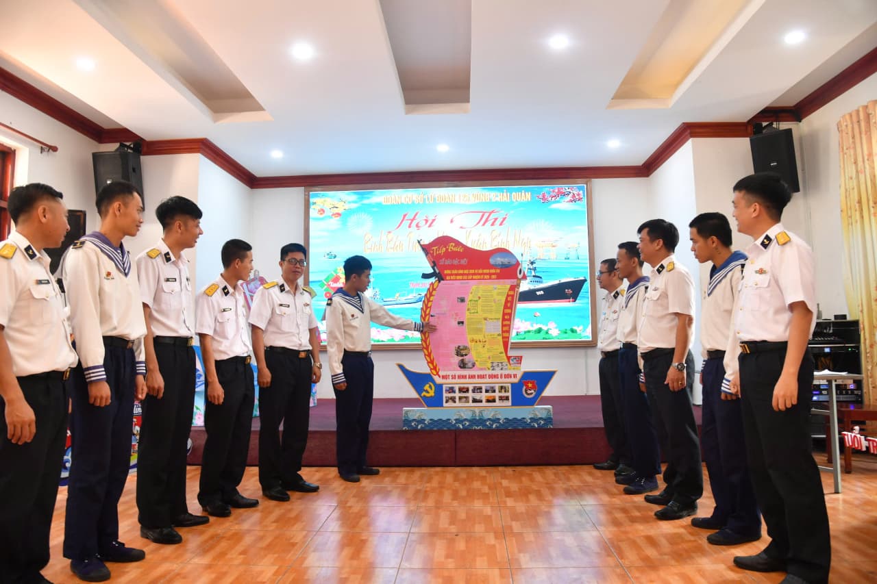 Tuổi trẻ Lữ đoàn 125: Hội thi bình báo tường mừng Xuân Bính Ngọ 2026