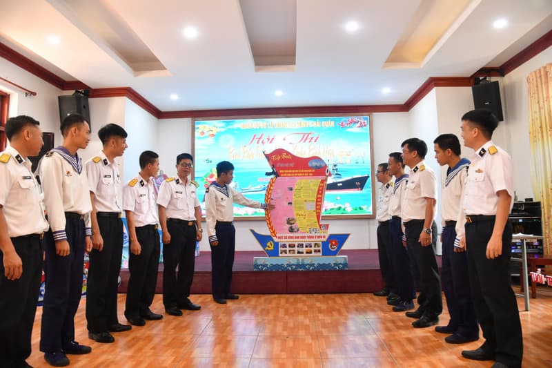 Tuổi trẻ Lữ đoàn 125: Hội thi bình báo tường mừng Xuân Bính Ngọ 2026