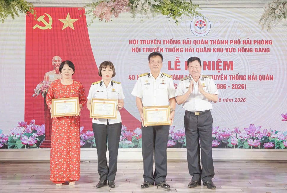 Hội truyền thống Hải quân khu vực Hồng Bàng kỷ niệm 40 năm thành lập