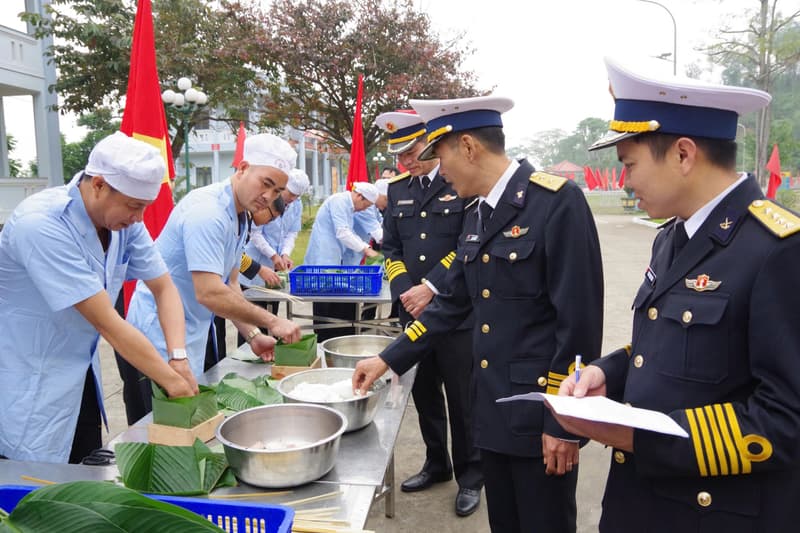 Trung đoàn 151: Hội thi “Bánh chưng xanh”đón xuân Bính Ngọ 2026