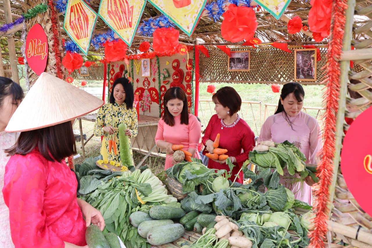 Xuân yêu thương - Tết ấm áp nghĩa tình tại chung cư Lữ đoàn 101