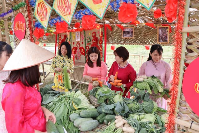 Xuân yêu thương - Tết ấm áp nghĩa tình tại chung cư Lữ đoàn 101