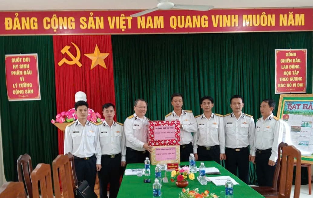 Trung tâm 47 kiểm tra công tác chuẩn bị đón Xuân, chúc Tết các đơn vị