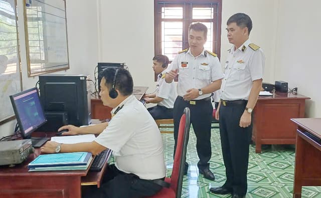 Bộ Tham mưu Hải quân thăm, kiểm tra chúc Tết Trạm 17