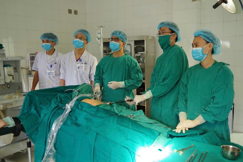 Viện Y học Hải quân phẫu thuật miễn phí cho bệnh nhân dân tộc H’Mông