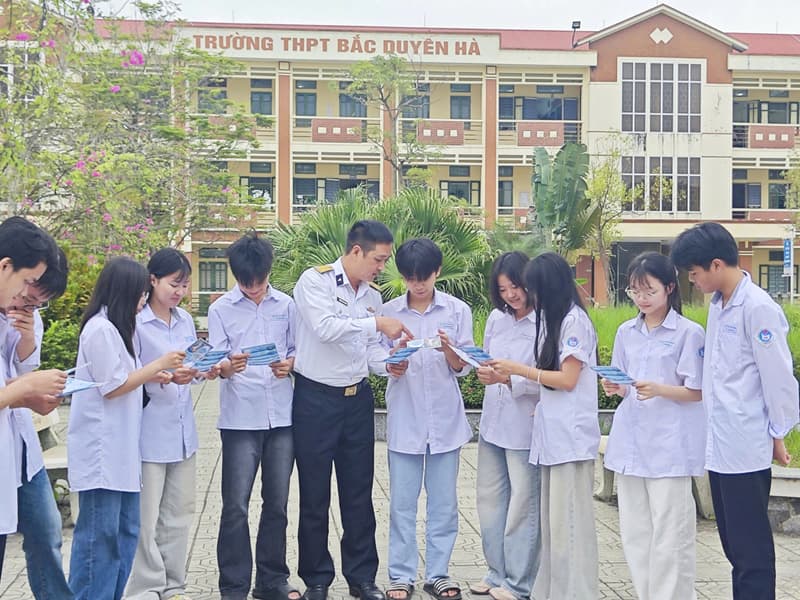 Lữ đoàn 679 tuyên truyền biển đảo, thu hút nguồn lực tại tỉnh Hưng Yên