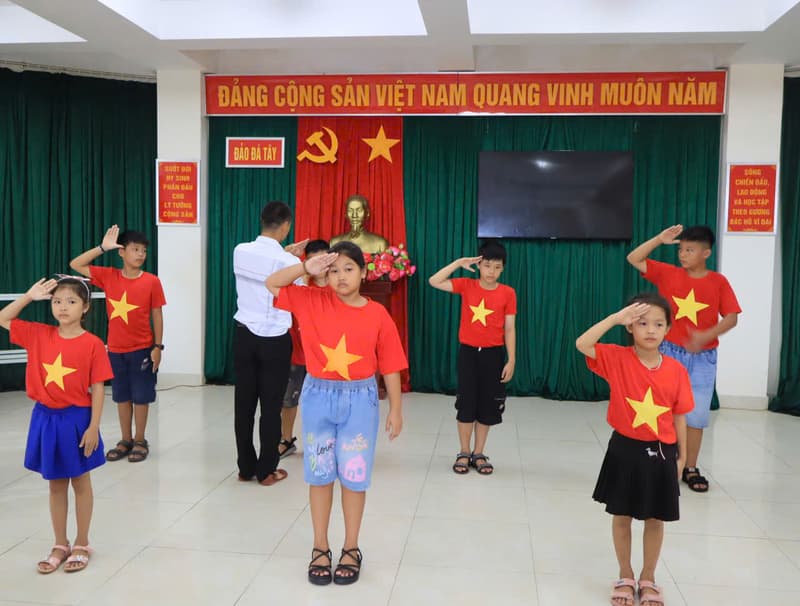 Để Tết thiếu nhi ở Trường Sa ấm áp nghĩa tình