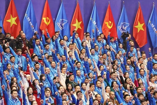 Bồi dưỡng thanh niên trở thành lực lượng kế cận xuất sắc của Đảng