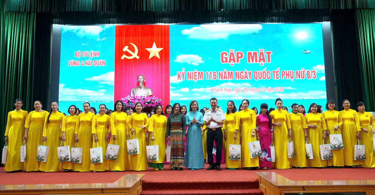 Phụ nữ Vùng 4 Hải quân: Hoàn thành tốt và xuất sắc nhiệm vụ