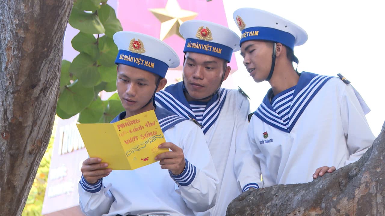 Kỷ niệm ngày 8/3 nơi đầu sóng Trường Sa