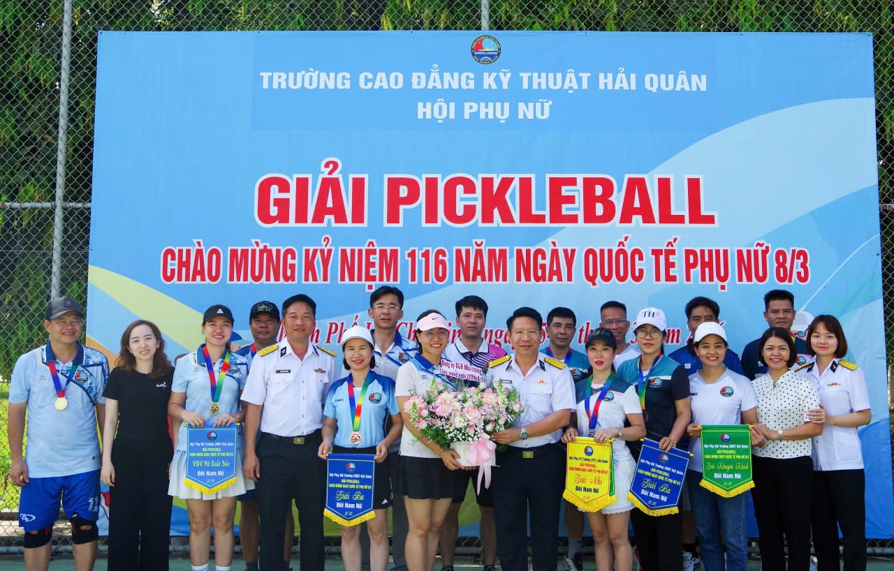 Trường Cao đẳng Kỹ thuật Hải quân tổ chức Giải Pickleball chào mừng Ngày quốc tế phụ nữ