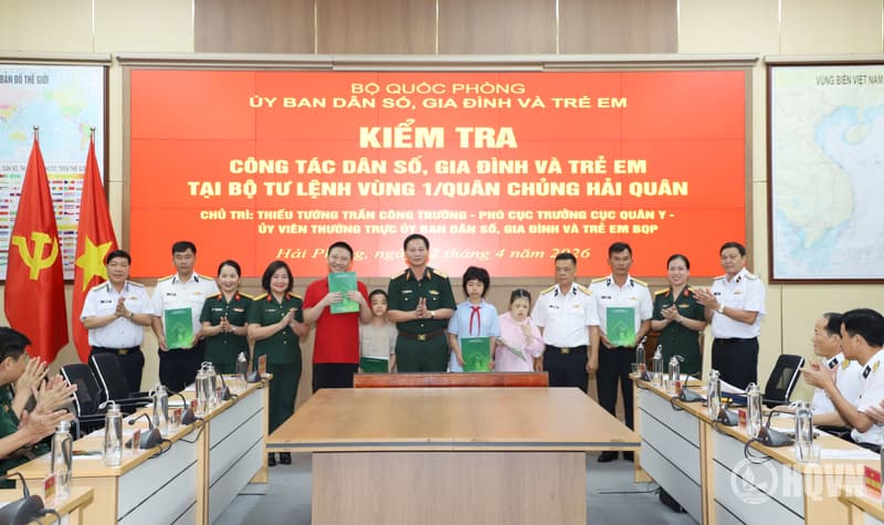 Ủy ban Dân số, gia đình và trẻ em Bộ Quốc phòng kiểm tra, nắm tình hình tại Vùng 1 Hải quân