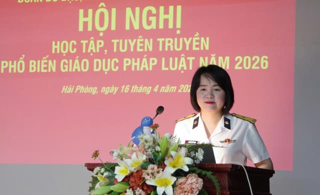 Đoàn Đo đạc, nghiên cứu biển, biên vẽ hải đồ phối hợp tuyên truyền phổ biến giáo dục pháp luật