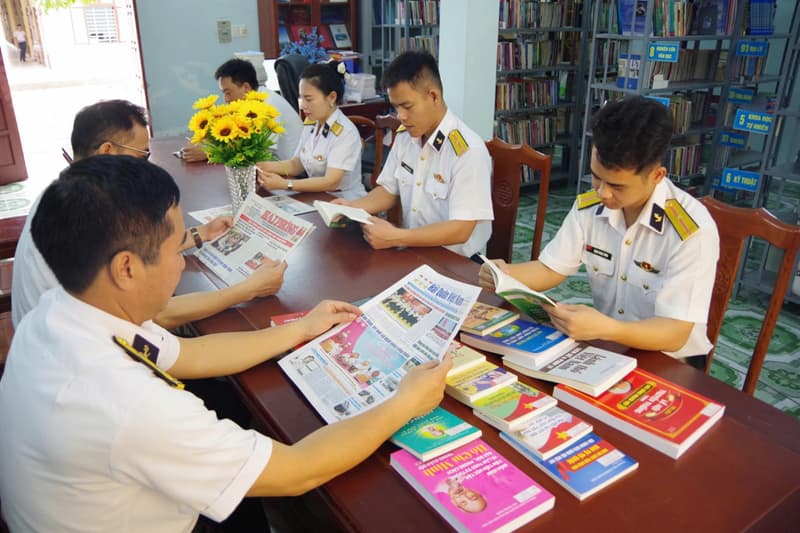 Đoàn Đo đạc, nghiên cứu biển, biên vẽ hải đồ tổ chức các hoạt động hưởng ứng Ngày sách Việt Nam