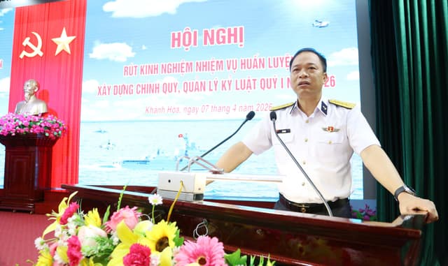 Vùng 4 rút kinh nghiệm huấn luyện, xây dựng chính quy, chấp hành kỷ luật