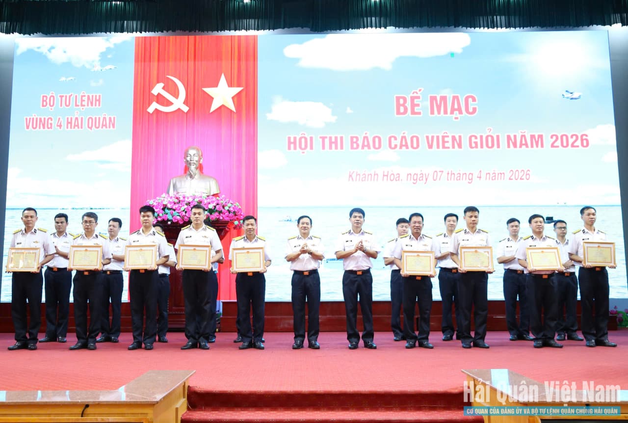 Vùng 4 Hải quân: 38 đồng chí được công nhận danh hiệu báo cáo viên giỏi năm 2026
