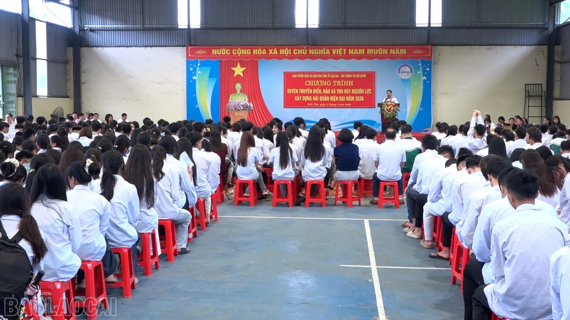 Cục Chính trị Hải quân phối hợp tuyên truyền biển đảo tại Lào Cai