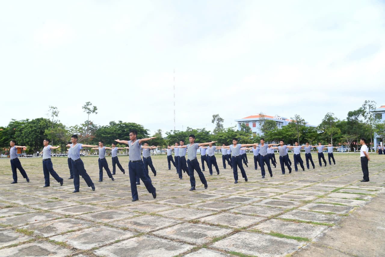 Vùng 5 Hải quân: Hội thao đại đội huấn luyện chiến sĩ mới