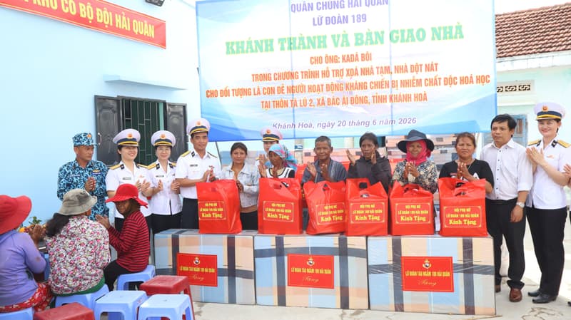 Lữ đoàn 189 khánh thành, bàn giao nhà cho gia đình chính sách