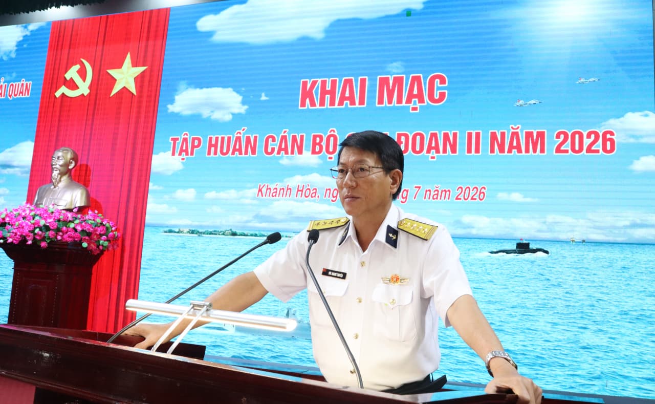 Vùng 4 Hải quân tập huấn cán bộ giai đoạn 2 năm 2026