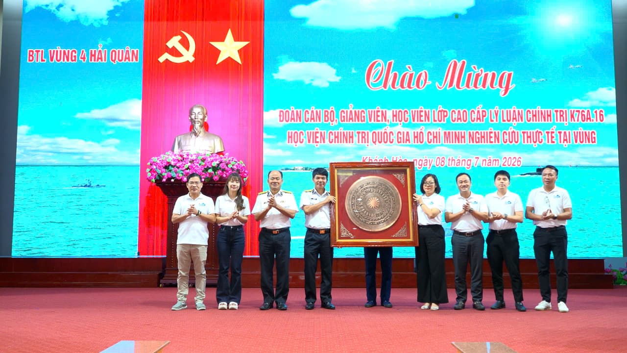 Đoàn cán bộ, giảng viên, học viên Học viện Chính trị Quốc gia Hồ Chí Minh nghiên cứu, thực tế tại Vùng 4