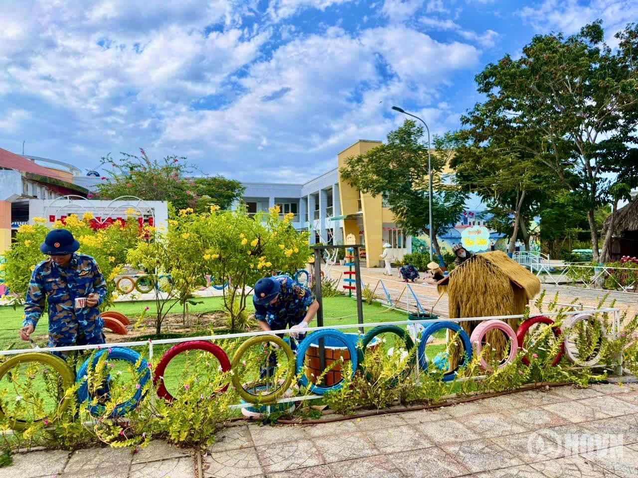 Tiểu đoàn 458 hỗ trợ trường mầm non chuẩn bị năm học mới