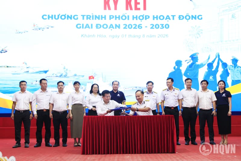 Lữ đoàn 162 và Trường Đại học Điện lực ký kết chương trình phối hợp hoạt động