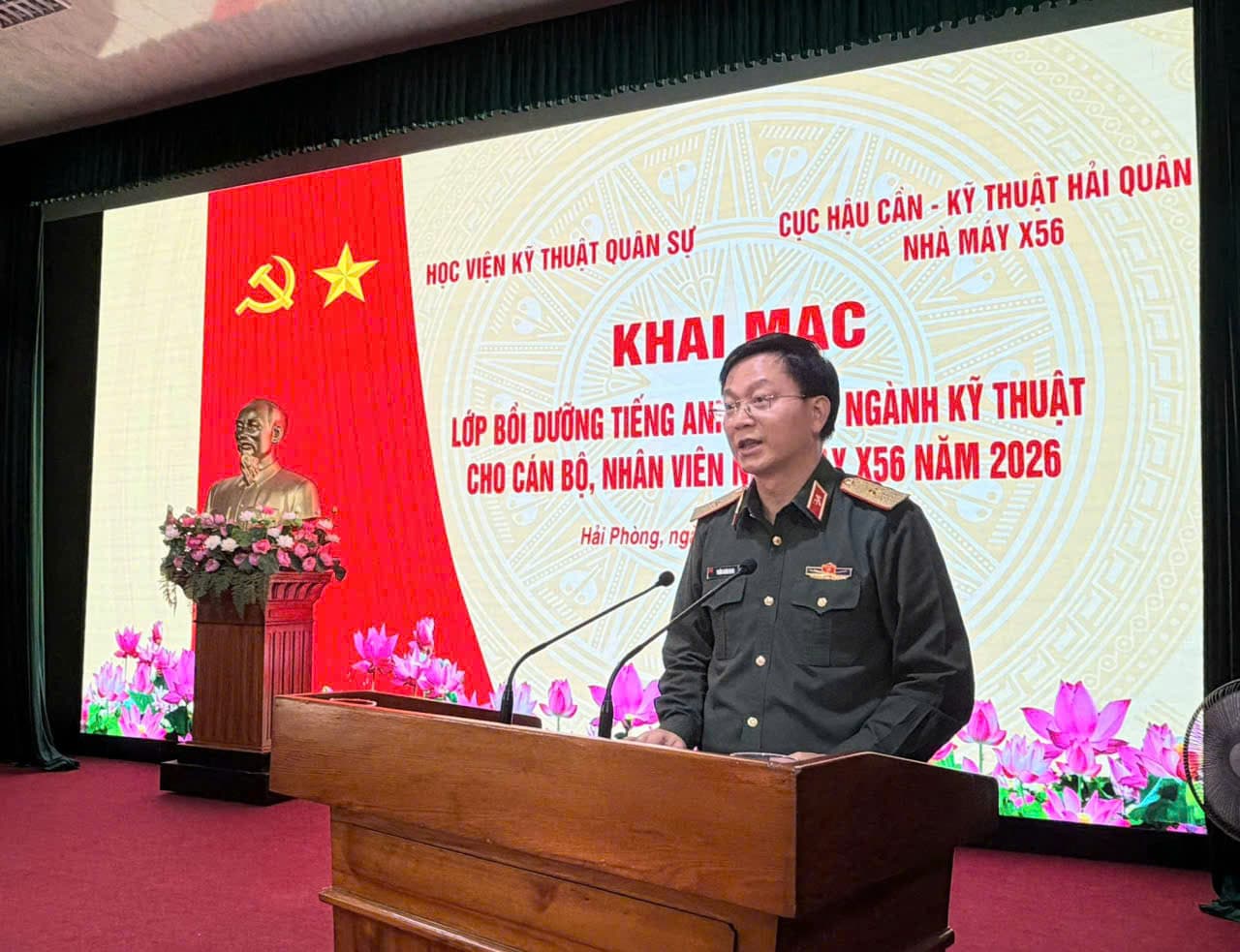 Nhà máy X56 khai mạc lớp bồi dưỡng tiếng Anh chuyên ngành