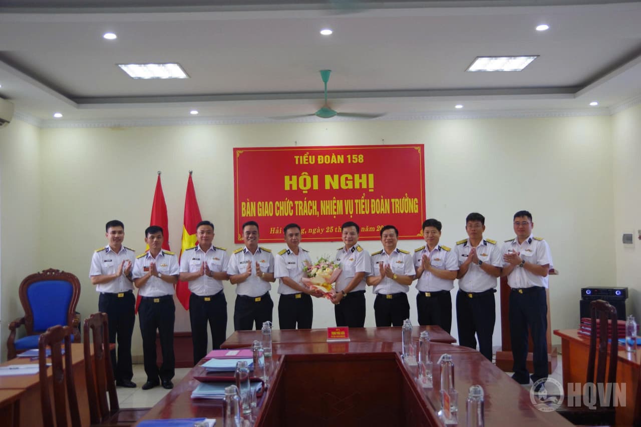 Tiểu đoàn 158 bàn giao chức trách, nhiệm vụ Tiểu đoàn trưởng