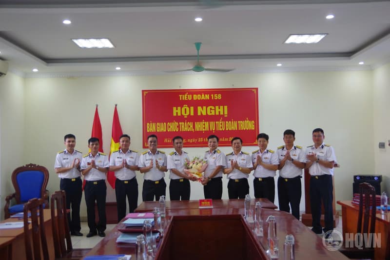 Tiểu đoàn 158 bàn giao chức trách, nhiệm vụ Tiểu đoàn trưởng