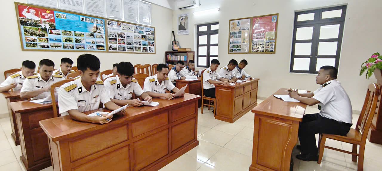 Trung đoàn 151: Hội thi trạm ra đa “chính quy, mẫu mực”