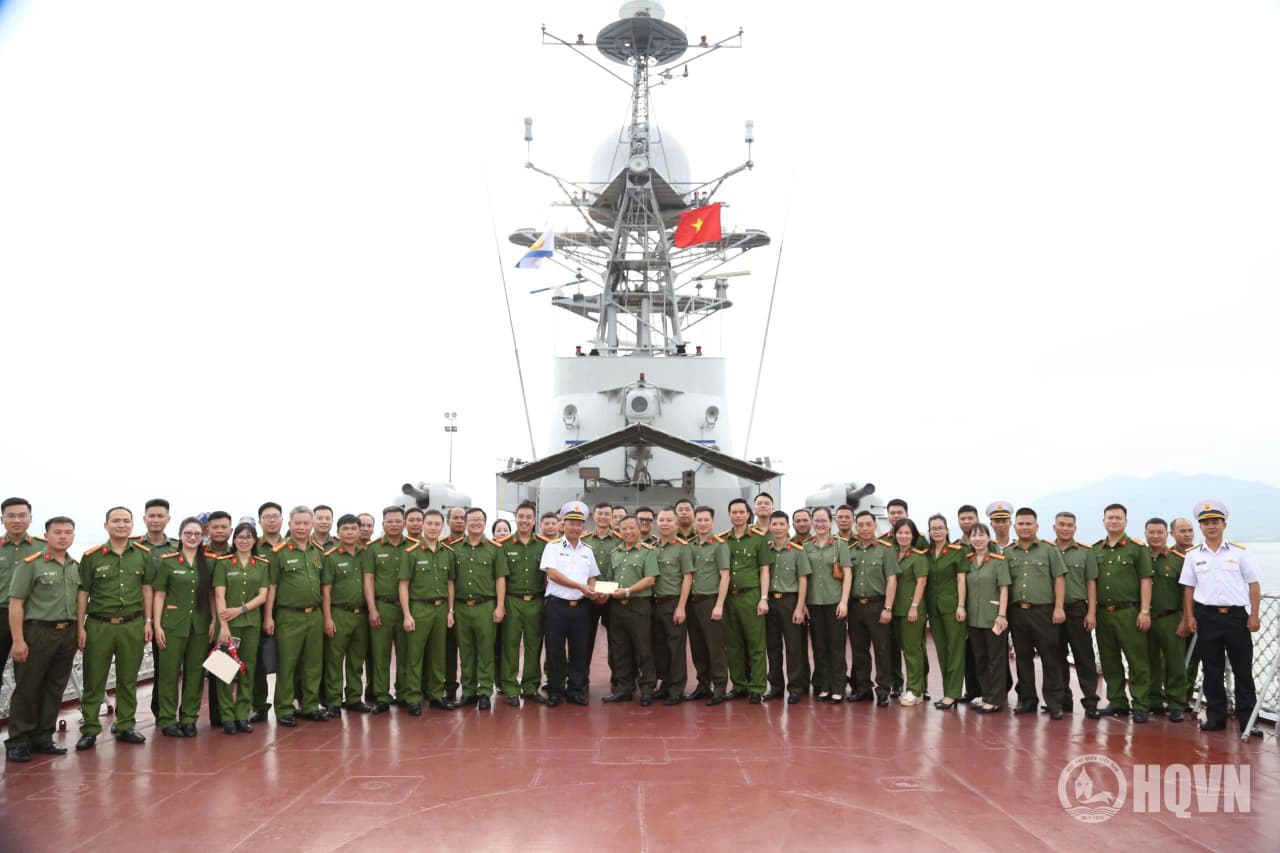 Đoàn cán bộ, học viên Học viện Chính trị Công an nhân dân nghiên cứu thực tế tại Vùng 4