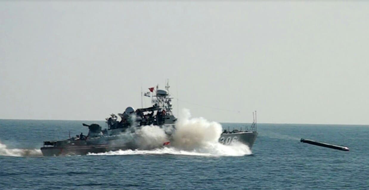 Sức trẻ ở Hải đội anh hùng