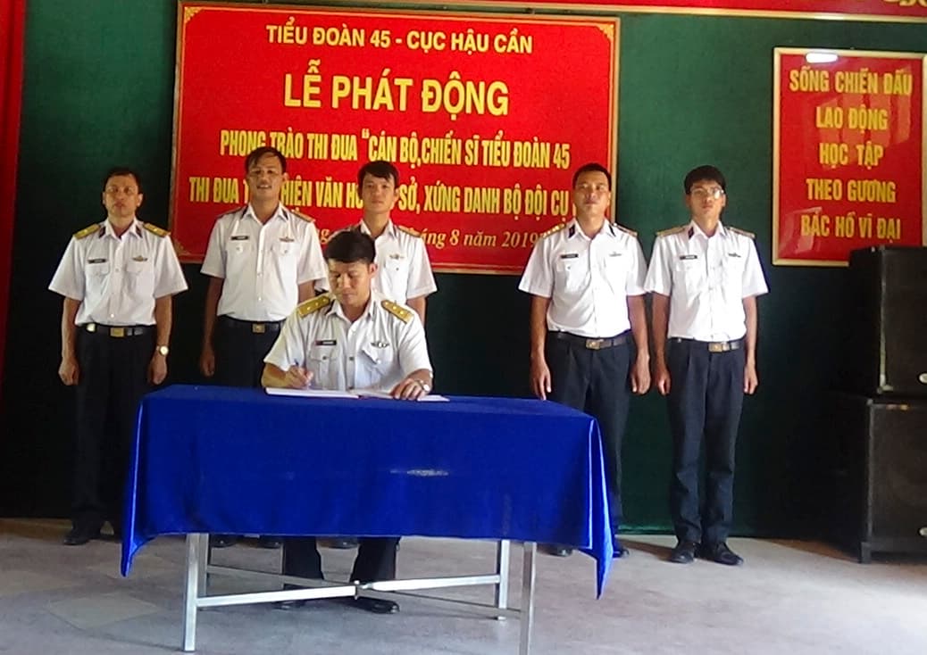 Tiểu đoàn 45 phát động phong trào thi đua thực hiện văn hóa công sở