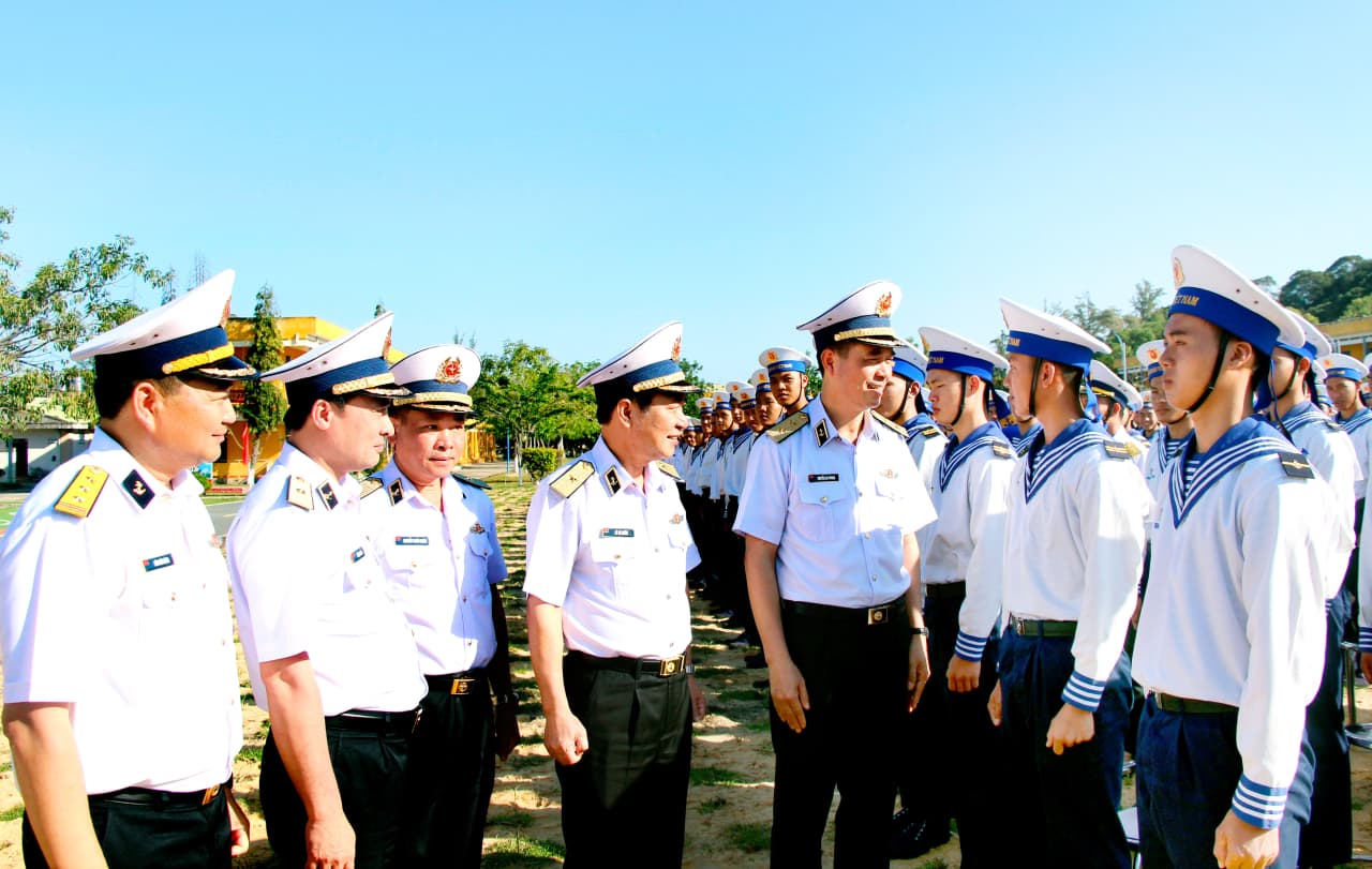 Công tác tư tưởng ở Quân chủng Hải quân: Hướng về mạnh về cơ sở, quan tâm nhiều hơn đến cơ sở