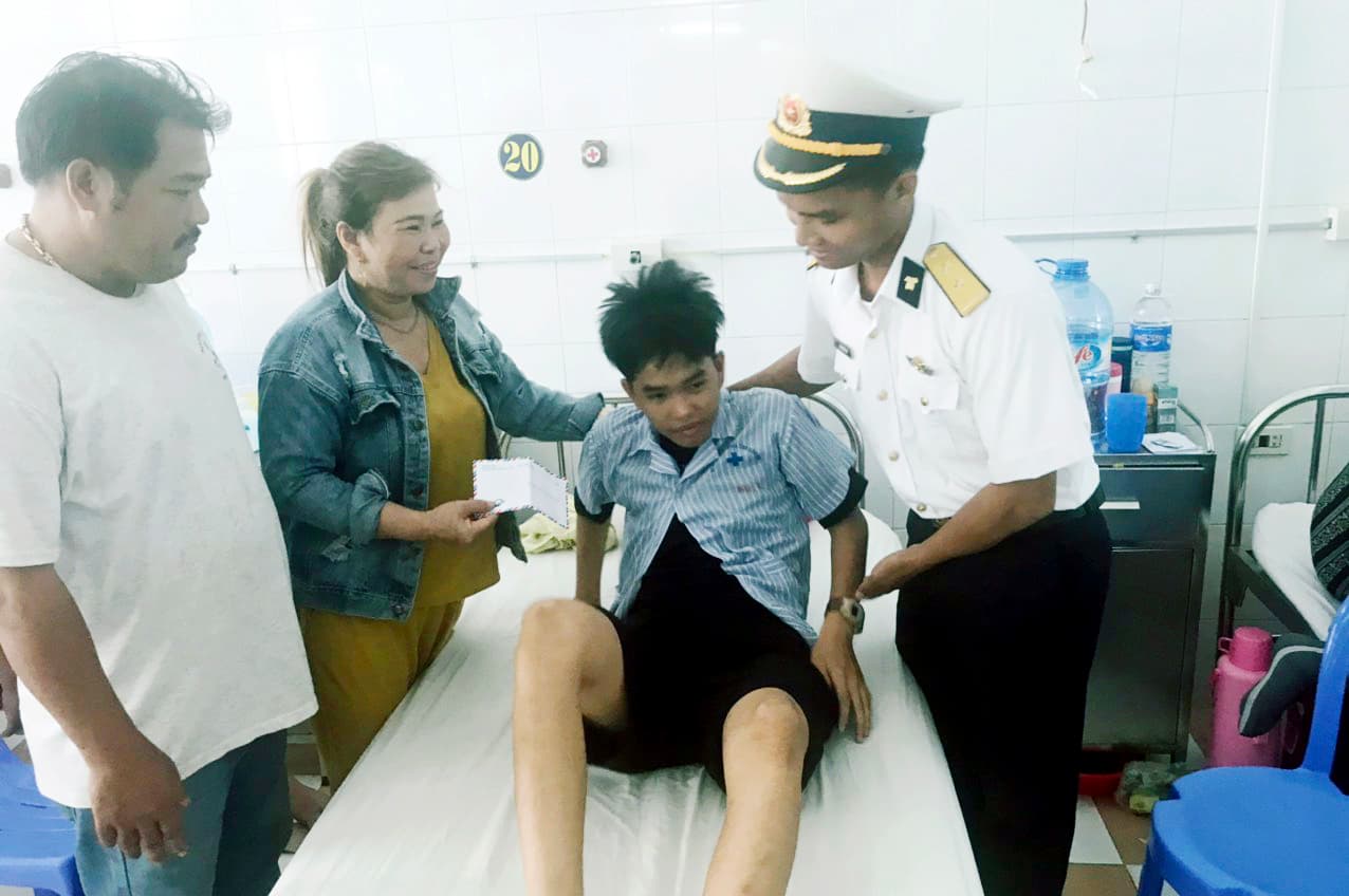 Phó Trạm trưởng ra đa Hải quân dũng cảm cứu cháu nhỏ bị đuối nước