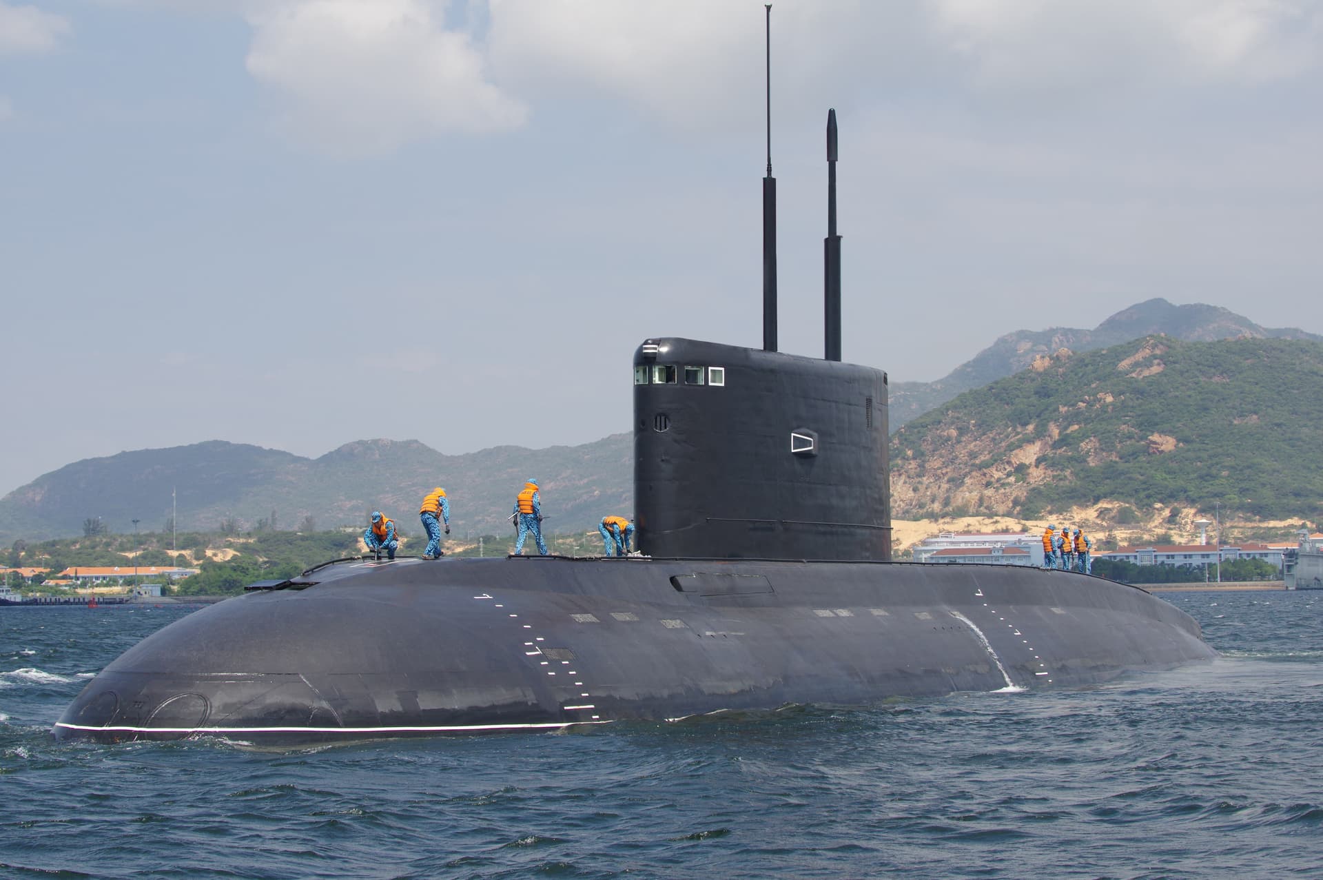 Kỷ niệm 10 năm ngày thành lập Lữ đoàn tàu ngầm 189 (20-6-2011 – 20-6-2021)