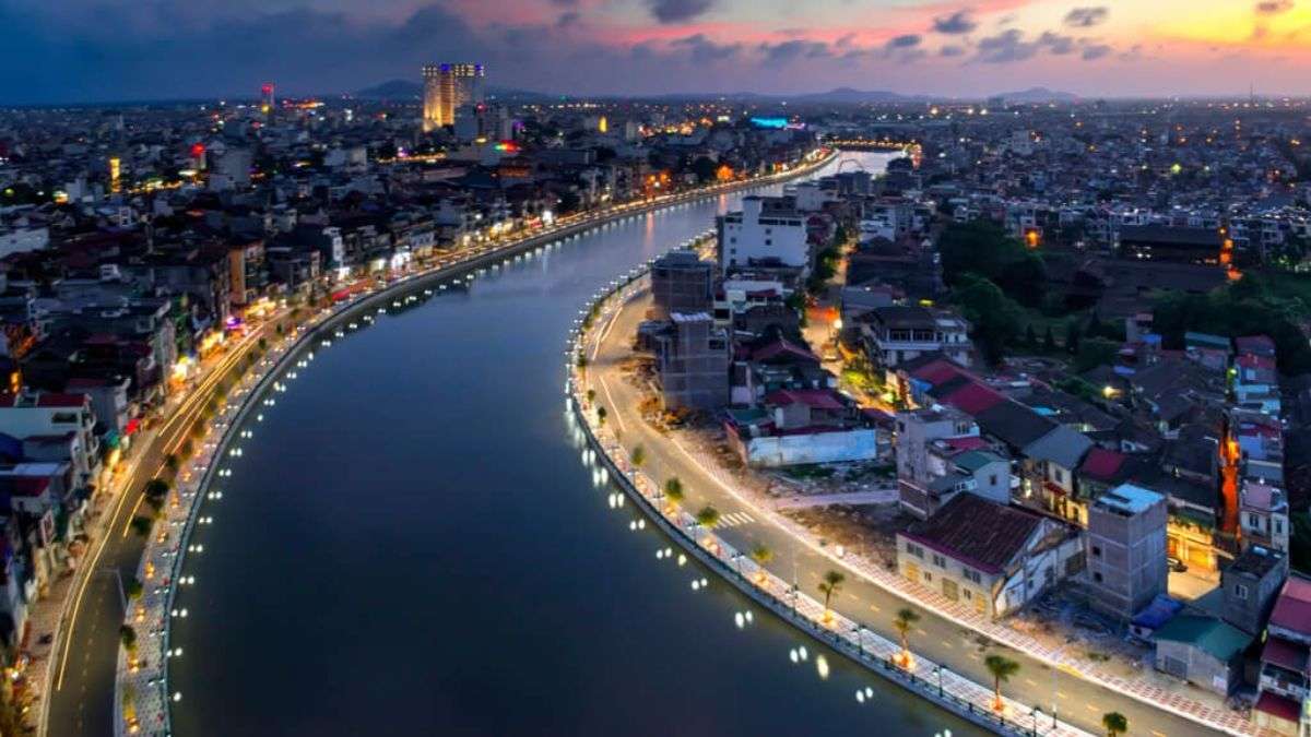 Tự hào là người con của thành phố Hoa Phượng Đỏ