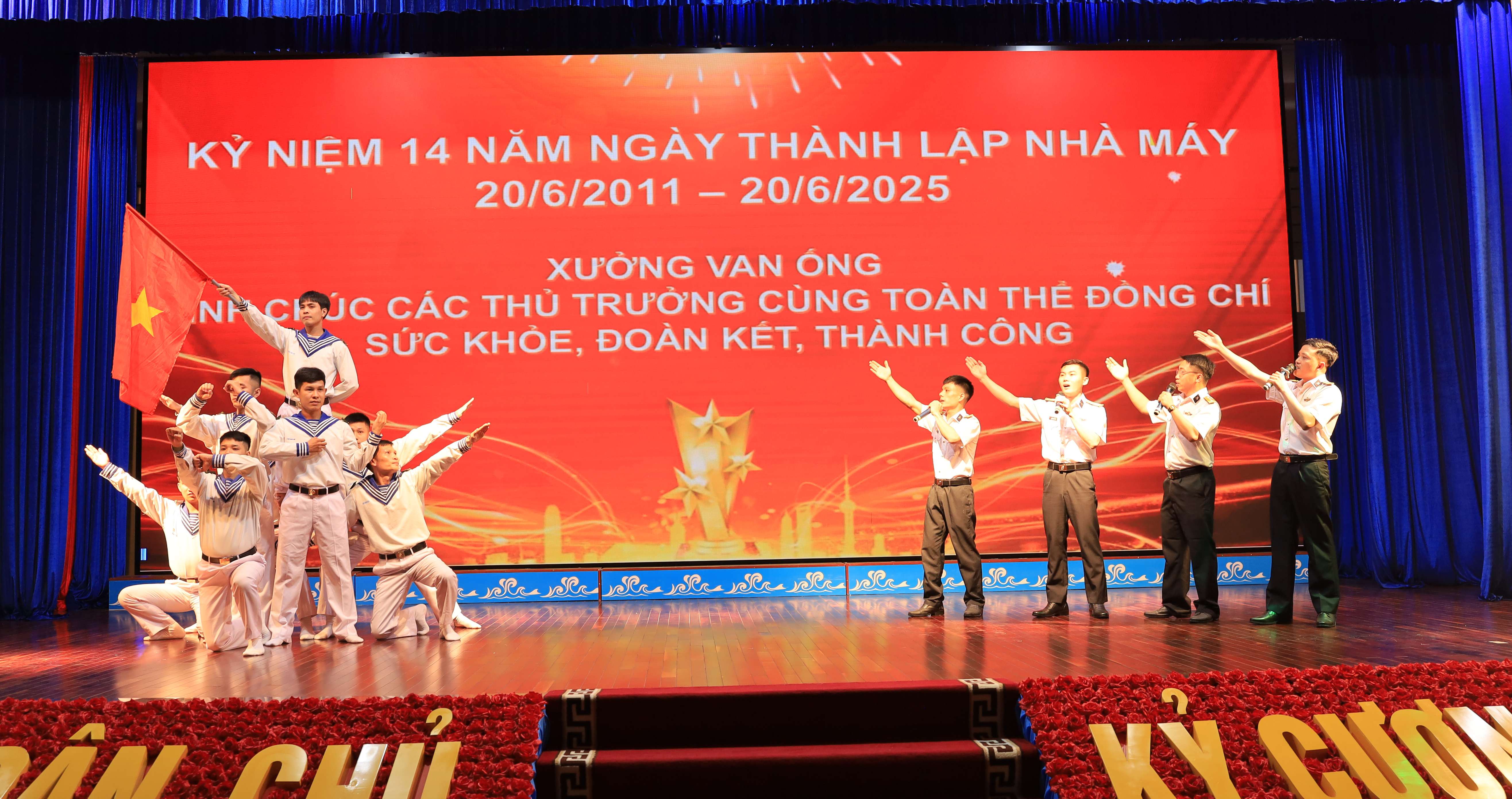 Gala văn nghệ “Nhà máy X52 - 14 năm xây dựng và phát triển”