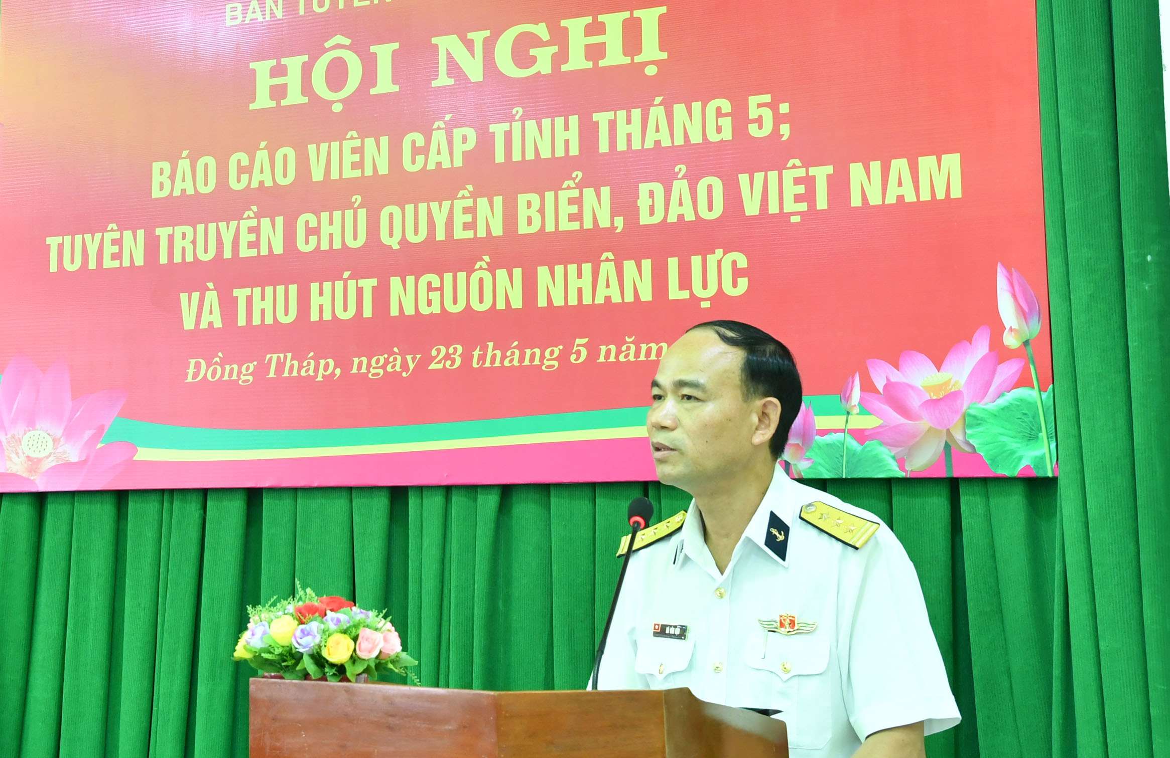 Lữ đoàn 125 tuyên truyền biển đảo tại Đồng Tháp