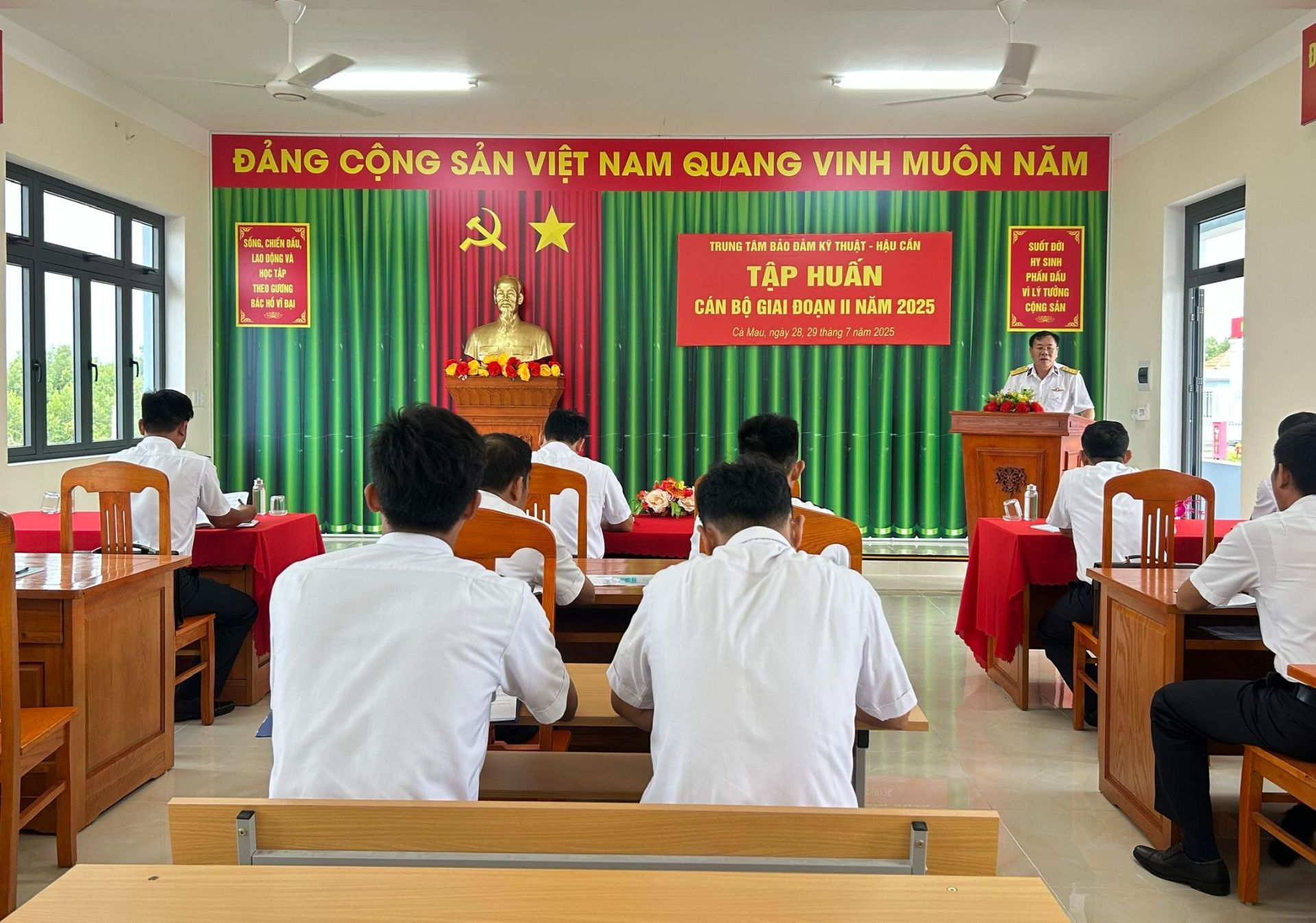 Trung tâm Bảo đảm Kỹ thuật – Hậu cần Vùng 5 tập huấn cán bộ giai đoạn 2 năm 2025