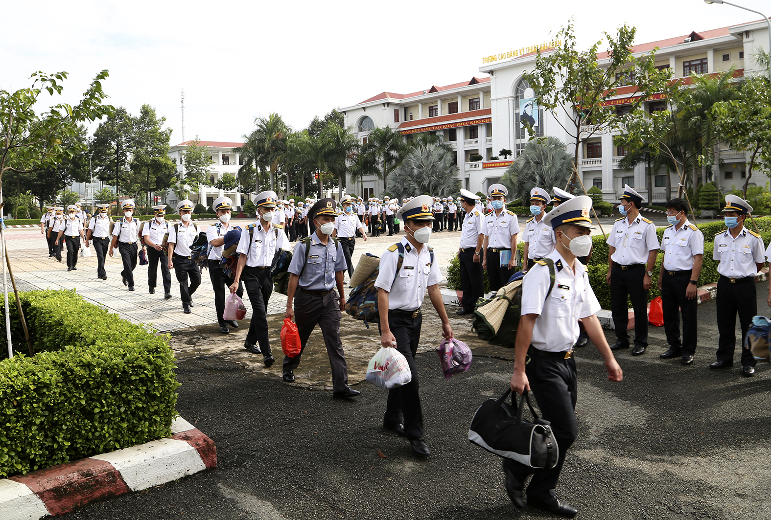 Trường Cao đẳng Kỹ thuật Hải quân: Lần thứ 2 xuất quân chống dịch c... -  Báo Hải Quân Việt Nam