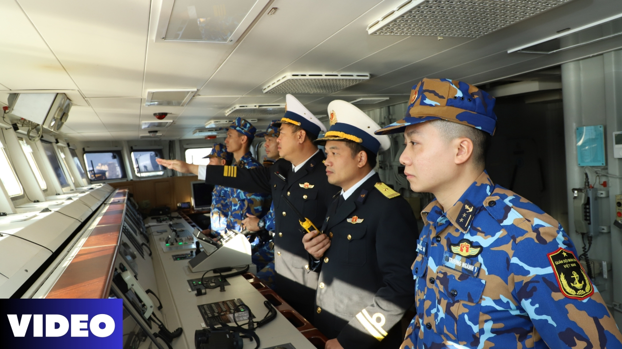 Tàu 015-Trần Hưng Đạo rời cảng Trung Quốc lên đường thăm Nhật Bản