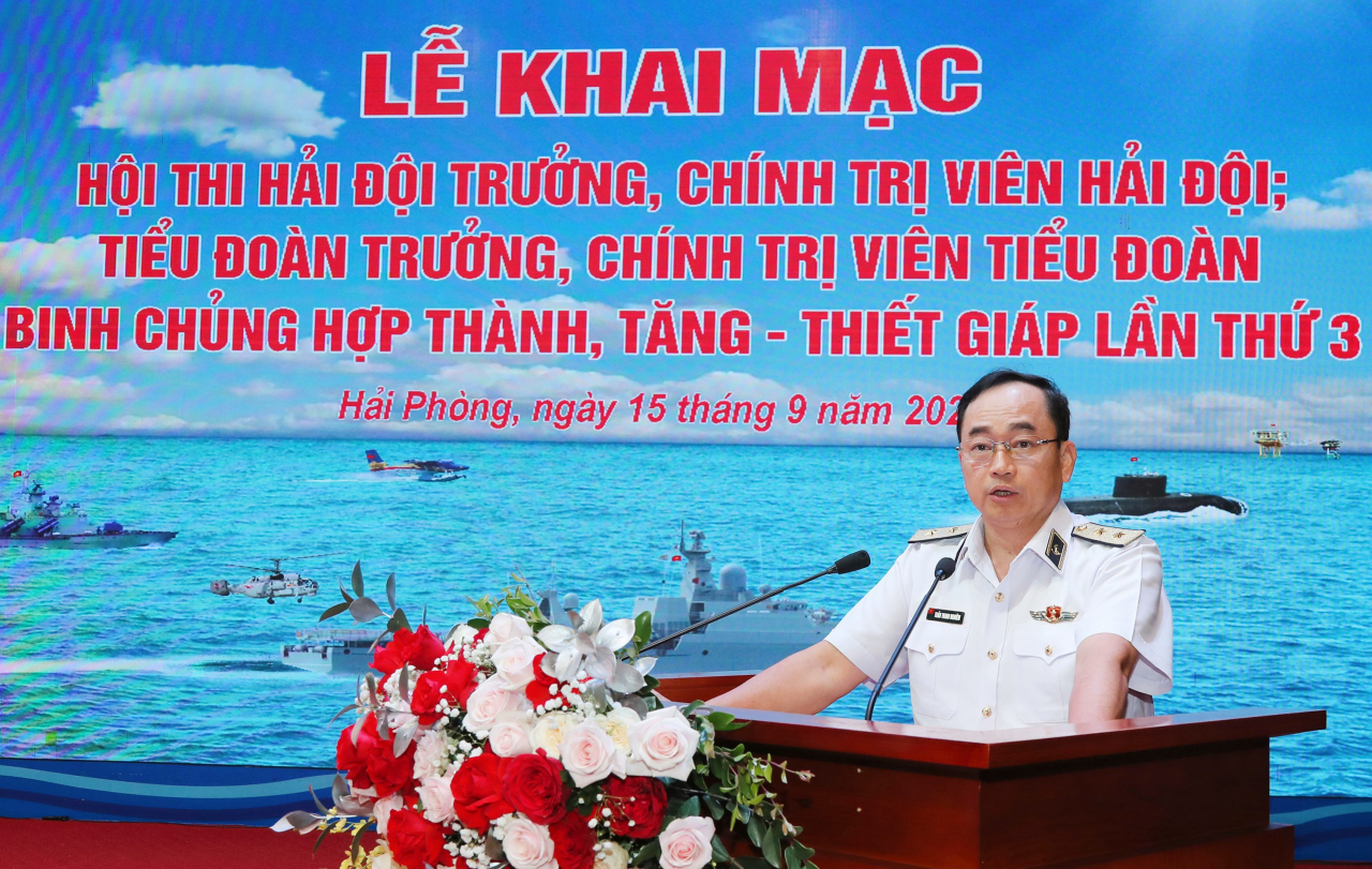 Phó Đô đốc Trần Thanh Nghiêm phát biểu chỉ đạo hội thi