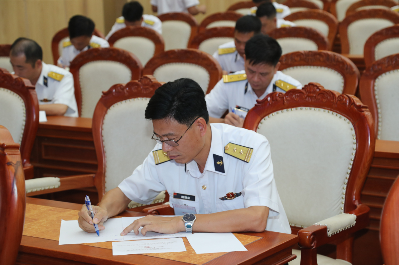 Phần thi tự luận