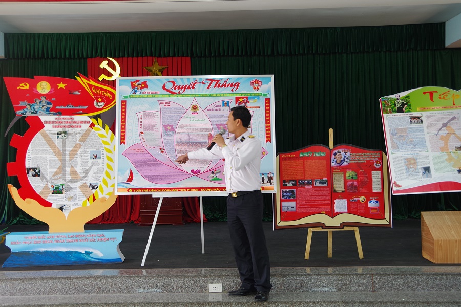 Lữ đoàn 83 tổ chức Hội thi báo tường - Báo Hải Quân Việt Nam